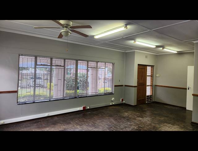 150M² OFFICE TO LET IN WHITE RIVER CENTRAL